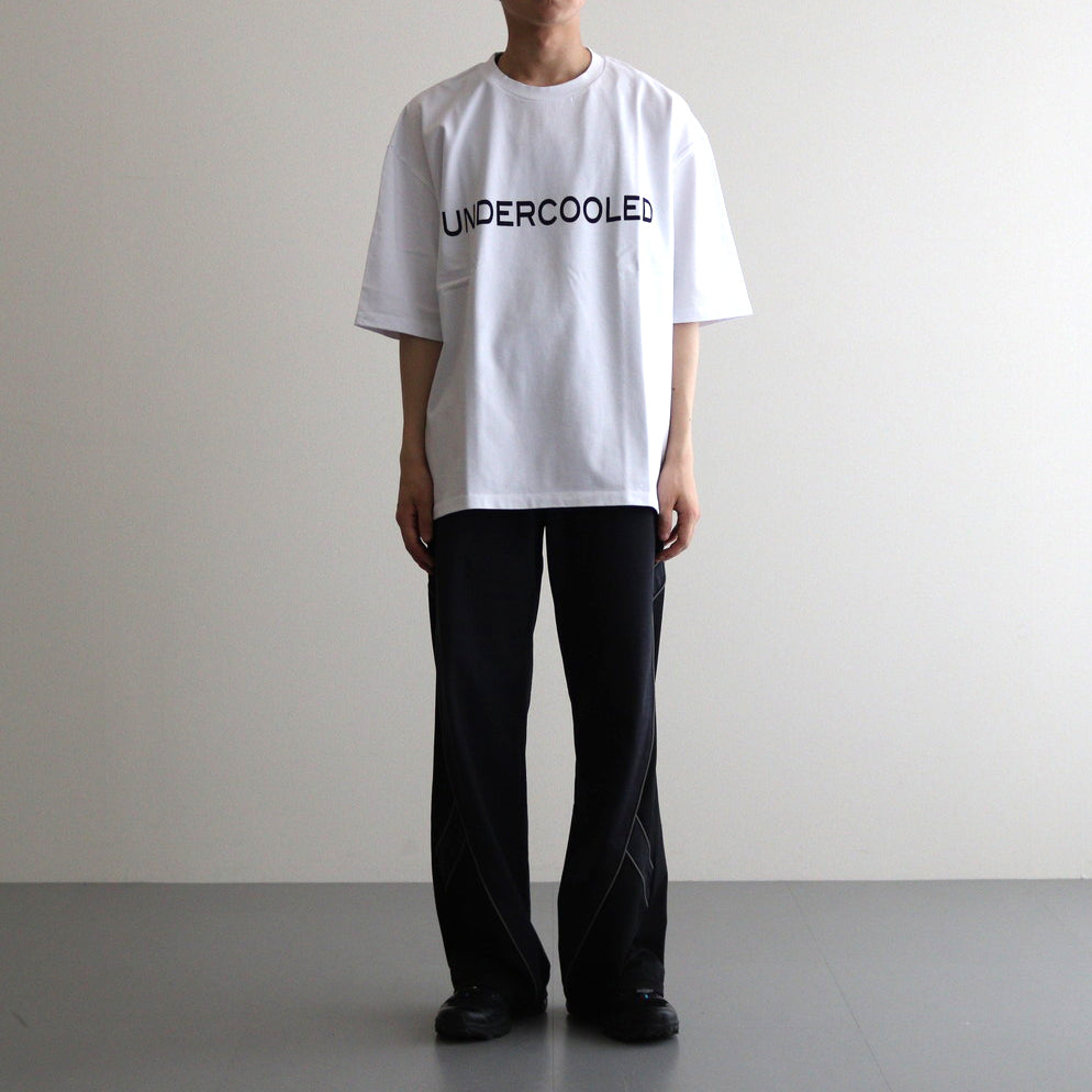 男性モデル(ハラ):172cm 58kg 着用サイズ:L