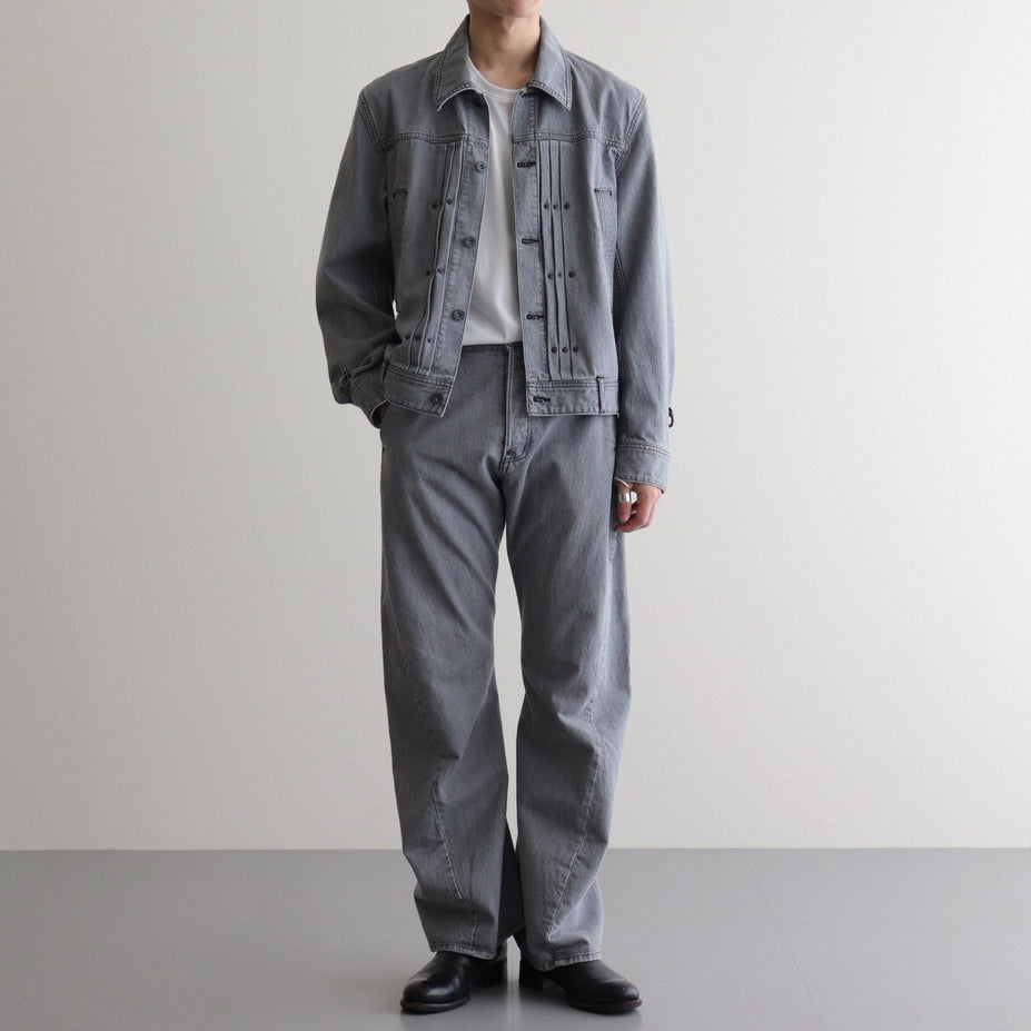 男性モデル(ハラ):172cm 58kg 着用サイズ:46