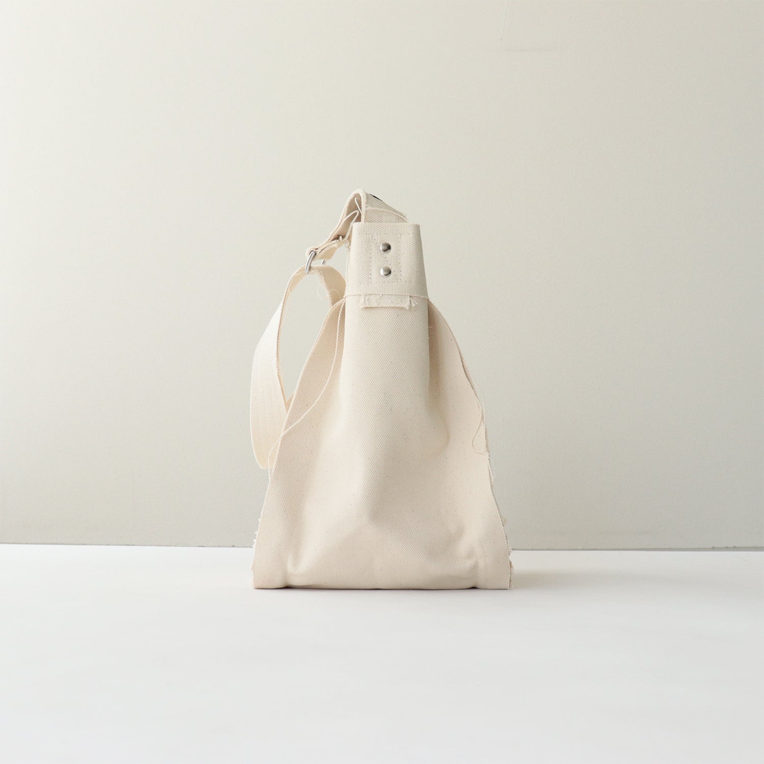 PROTOTYPE 002 #Ecru [202802]