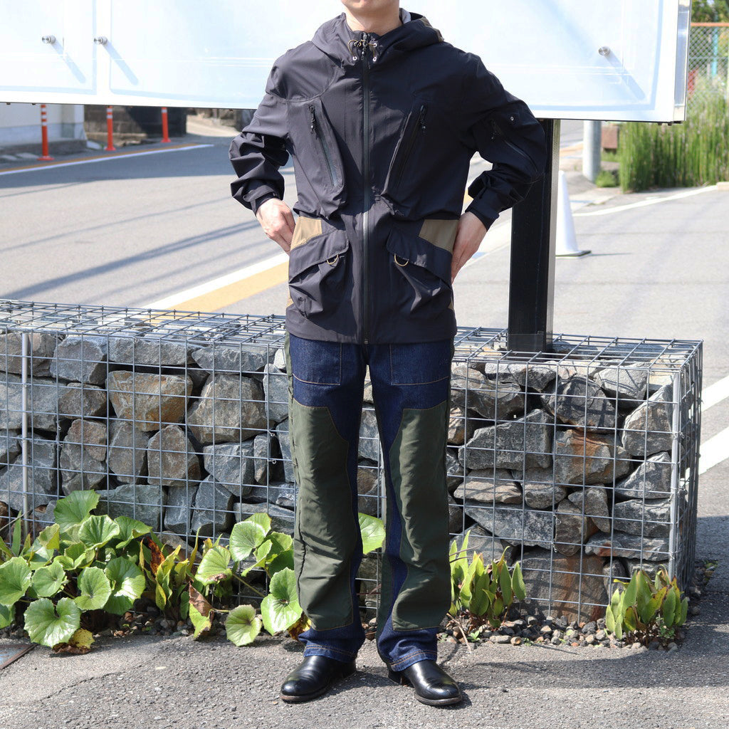 BEAMS T (BEAMS T) FAF (Fake As Flowers) / AGED ZIP UP HOODIE