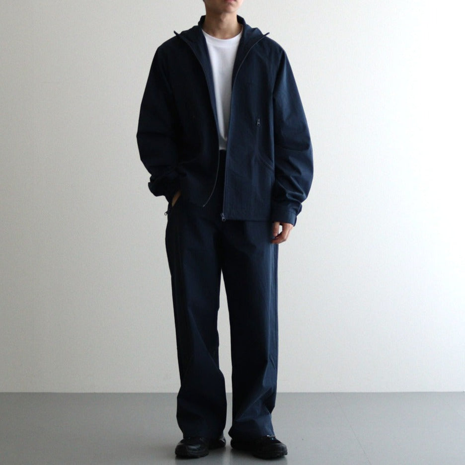 男性モデル(ハラ):172cm 58kg 着用サイズ:L