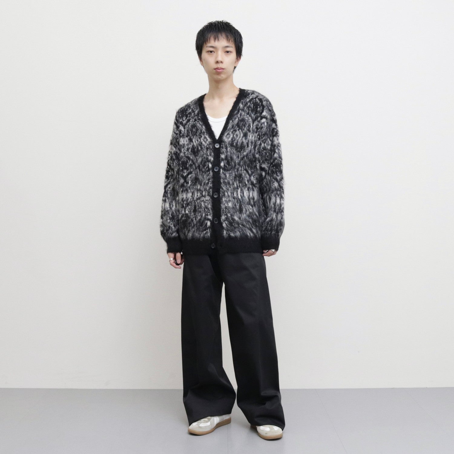 model 172cm 54kg size L