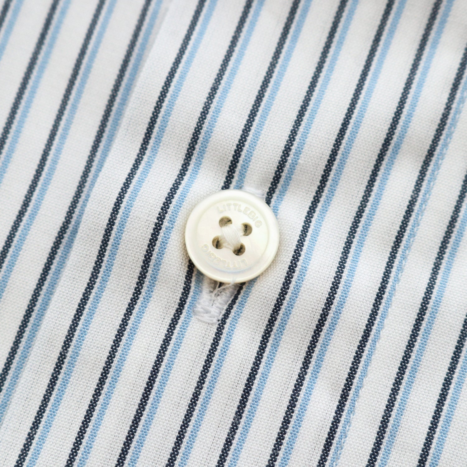 STRIPE OPEN SH #WHITE [LB231-SH08]